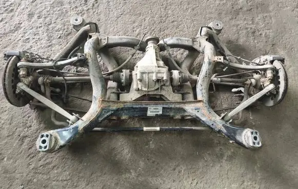 Audi Q7 4L Rear subframe 7L0500041 7D081205 0557804