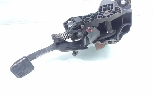 Ford S-MAX Clutch pedal E1GC7b633uc