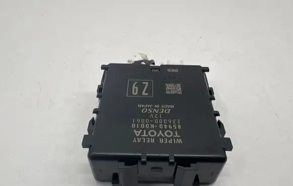 Toyota Yaris XP210 Window wiper relay 85940K0010