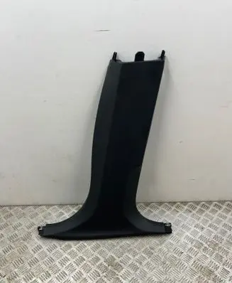 BMW X1 U11 (B) pillar trim (bottom) 9462134 120660A2 MB012724