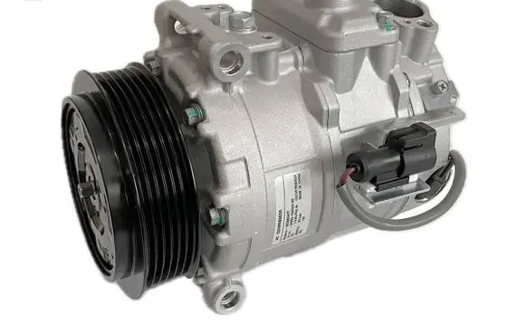 Jaguar XJ X350 Air conditioning (A/C) compressor (pump) 2W9319D629BF 8629735 241411