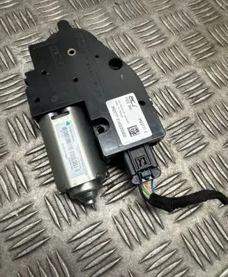 Nissan Qashqai Sunroof motor/actuator 3M23777E E1402200450 3M23777