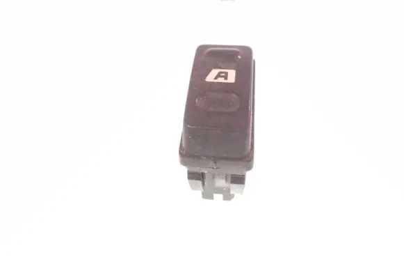 Citroen Xsara Picasso Electric window control switch 22681