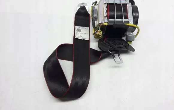 Volkswagen Golf VI Front seatbelt 5K4857705