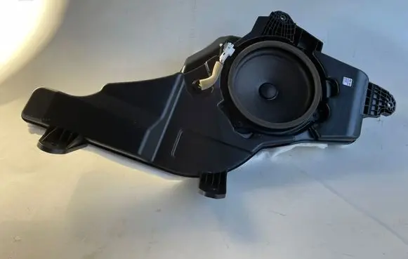 KIA Sportage Subwoofer speaker 96380D9000 8946020101A