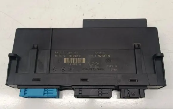 BMW 5 F10 F11 Comfort/convenience module 9228491