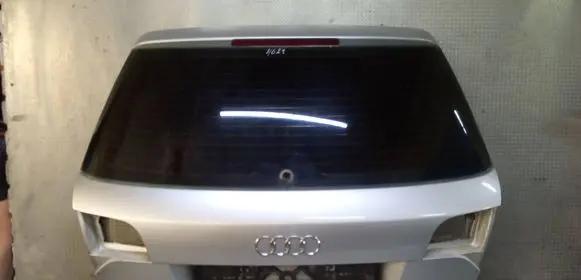 Audi A4 S4 B7 8E 8H Tailgate/trunk/boot lid
