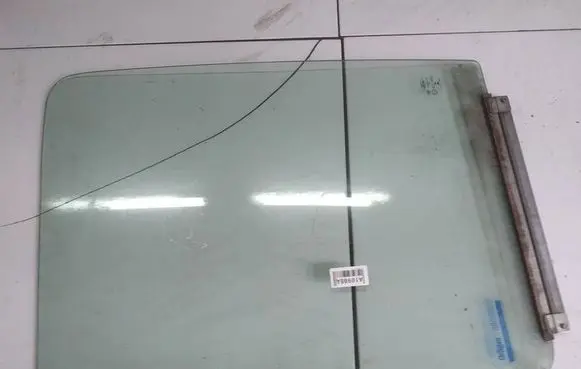 Ford Transit Front door window glass four-door AS2