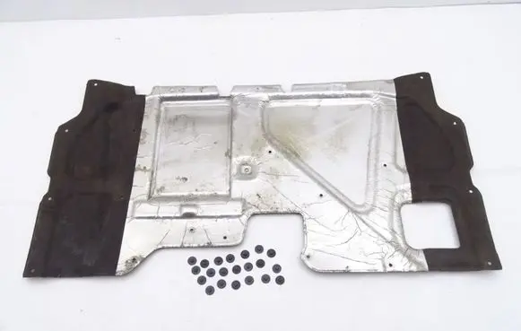 Mitsubishi Pajero Engine bonnet/hood sound/heat insulation 