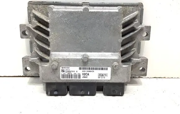 Ford Fiesta Engine control unit/module AV2112A650CA V2CAJ38AC S180047012