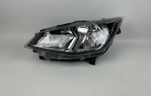 Seat Ibiza V (KJ) Headlight/headlamp 6F1941015B 6F1941015 90120770