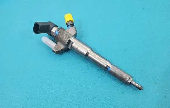 Opel Movano B Fuel injector 166000372R IMPRK1535473