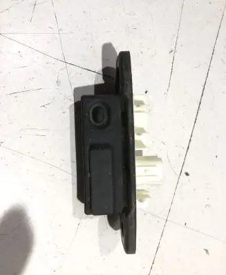 Toyota RAV 4 (XA50) Tailgate opening switch 0711Z18