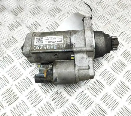 Volkswagen Golf VII Starter motor 02M911024S