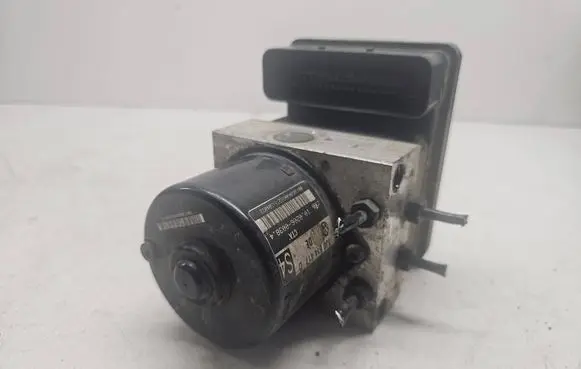 Volkswagen Golf IV ABS Pump 1J0614417D 1C0907379K
