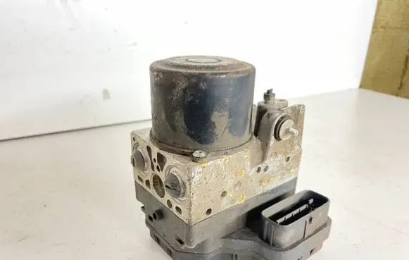 Lexus IS 220D-250-350 ABS Pump 4454053040 8954153010 1338008000