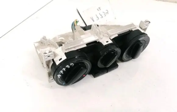 Volkswagen Golf IV Climate control unit 1J0820045F 90151121