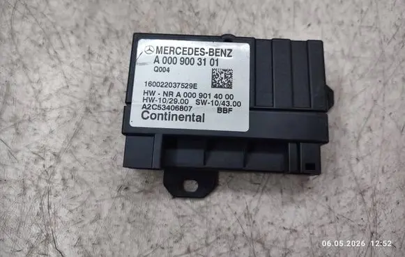 Mercedes-Benz E W212 Fuel injection pump control unit/module A0009003101