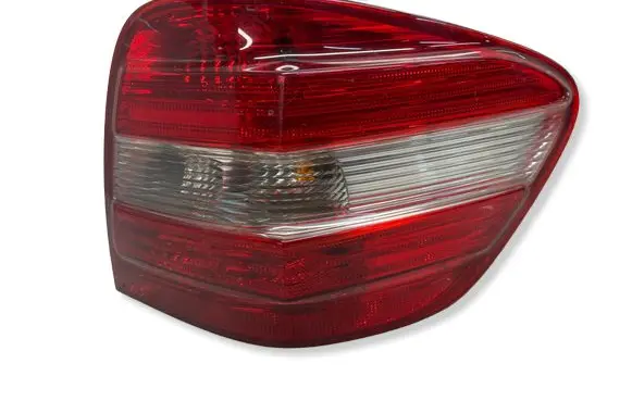 Mercedes-Benz ML W164 Rear/tail lights 404102R