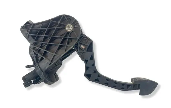 Volkswagen PASSAT B6 Clutch pedal 3C1721059R