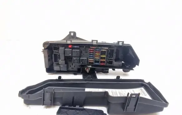 Volvo V70 Fuse box set 9494210