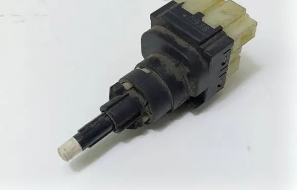 Volkswagen PASSAT B5.5 Brake pedal sensor switch 1K2945511