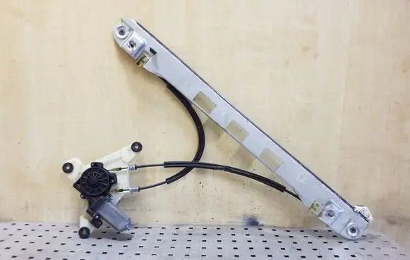 Nissan NV400 Front door window regulator with motor 128001032D 5YY0067 9030285