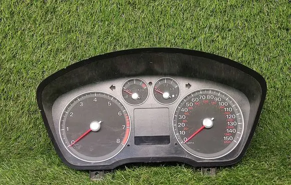 Speedometer (instrument cluster)