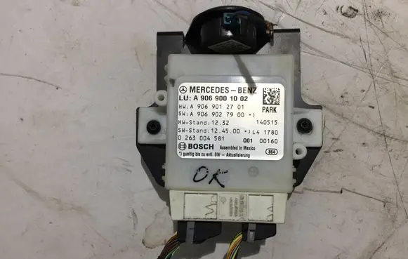 Mercedes-Benz Sprinter W906 Parking PDC control unit/module A9069001002 0263004581 A9069012701