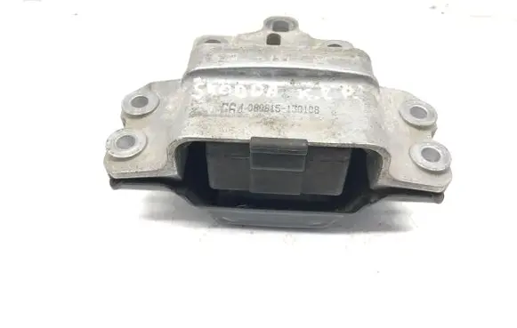 Skoda Superb B6 (3T) Engine mount bracket 3C0199555