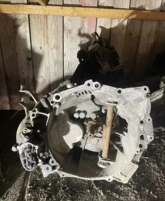 Peugeot 405 Manual 5 speed gearbox 8DR1