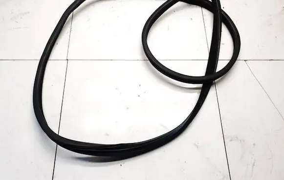 Mercedes-Benz GL X164 Rubber seal front coupe door 