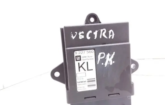 Opel Vectra C Door control unit/module 9227560 5WK46001 360572197