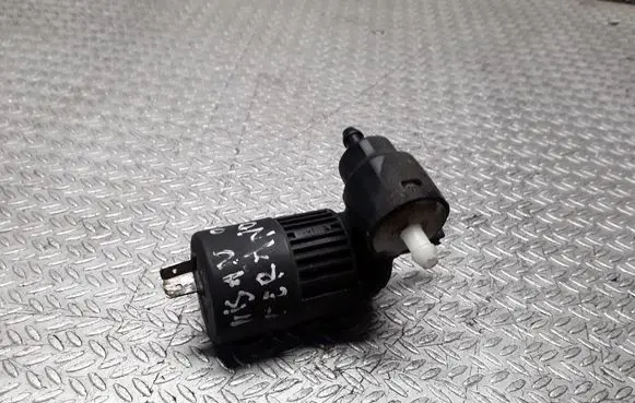 Nissan Terrano Windscreen/windshield washer pump