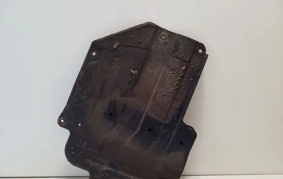 Suzuki Grand Vitara II Engine splash shield/under tray