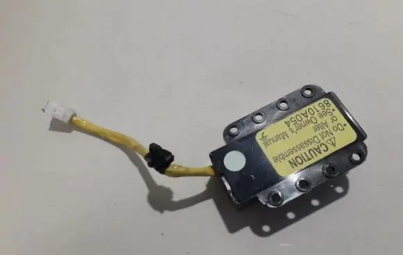 Mitsubishi Lancer X Airbag deployment crash/impact sensor 8610a054