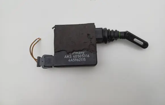 Audi A8 S8 D2 4D Tailgate boot lock/latch motor 4A5962115