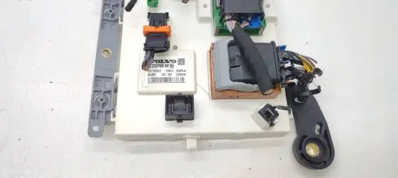Volvo XC60 Central body control module 32233798