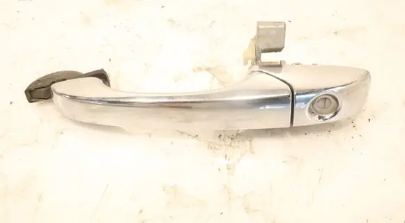 Front door exterior handle/bracket