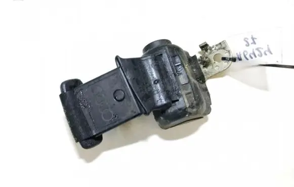 Audi A4 S4 B5 8D Middle seatbelt (rear) 4a0857713n