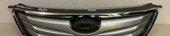 Subaru Legacy Front grill 91121AJ020