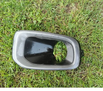 Jeep Renegade Front fog light trim/grill 735585015