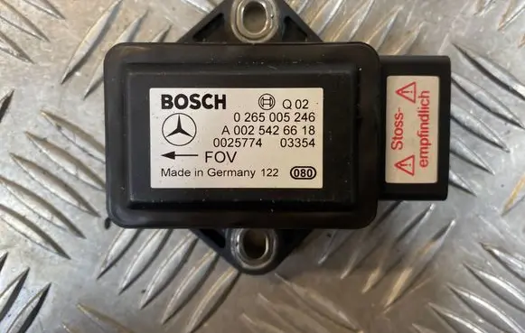 Mercedes-Benz E W211 ESP acceleration yaw rate sensor A0025426618 0265005246 0025774