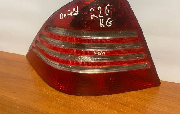 Mercedes-Benz S W220 Rear/tail lights A2208200764
