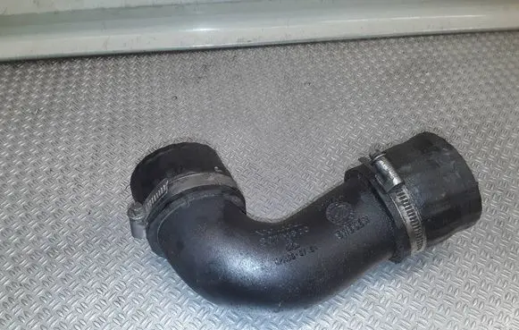 Volvo V70 Intercooler hose/pipe 30751920