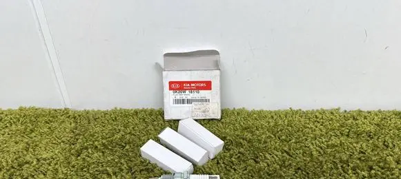 Mitsubishi Lancer Spark plug 0k20w-18110