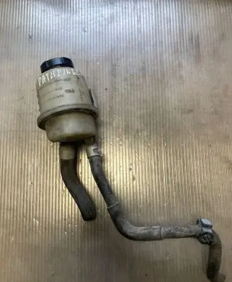 Nissan Pathfinder R51 Power steering fluid tank/reservoir 49180EA000 49180EB300