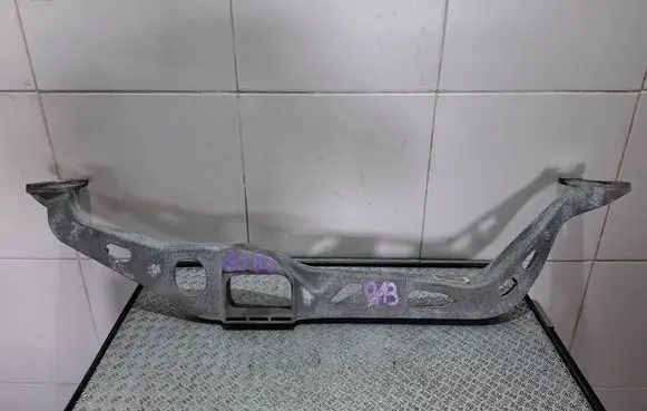 Audi A4 S4 B8 8K Engine mount bracket 8K0199521Q