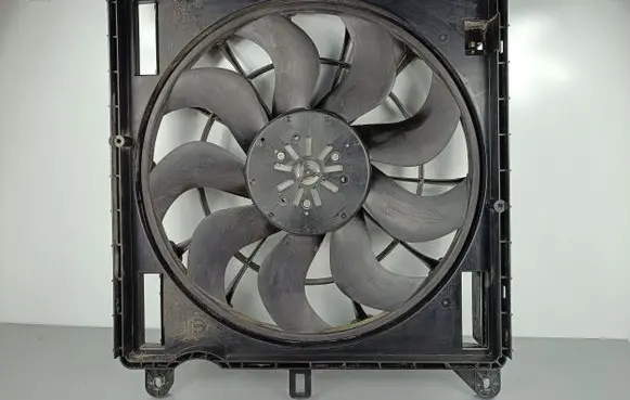 Jeep Grand Cherokee WL Radiator cooling fan shroud 68377857AC 5021208C029