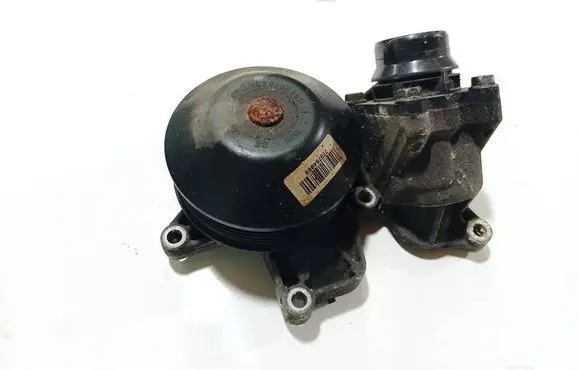 BMW 5 E60 E61 Water pump 7797640 779764008